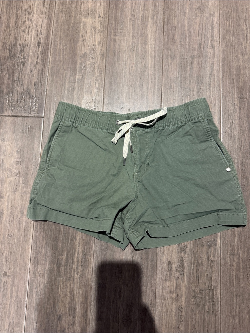 Vuori rip stop Olive Green Women's Drawstring Shorts